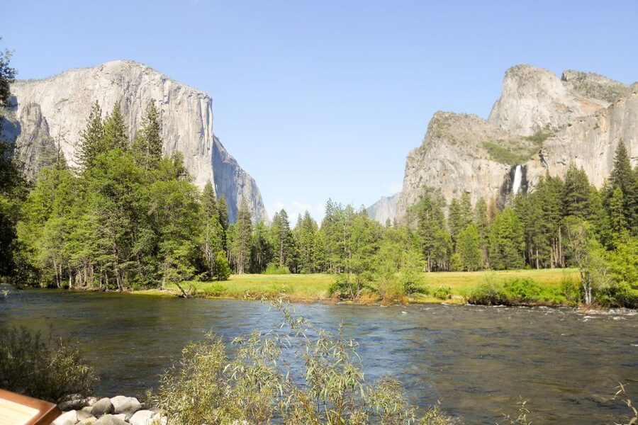 From Lake Tahoe: Yosemite National Park Day Trip with Lunch - The mini-bus ride: safe driving, photo stops, and guide storytelling