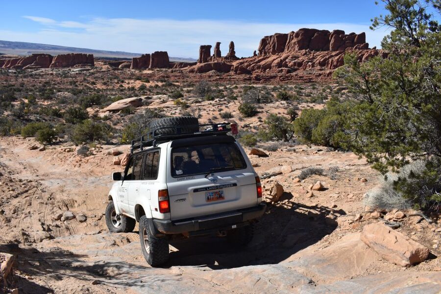From Moab: Arches National Park 4x4 Drive and Hiking Tour - Who Should Book This Tour (and Who Should Skip It)