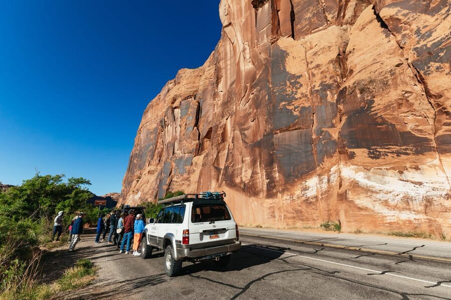 From Moab: Sky District Canyonlands National Park 4x4 Tour - Goosenecks Overlook: that Colorado River moment
