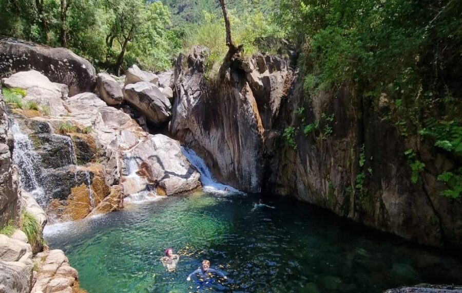 From Porto: Small Group Day Tour of Geres National Park - The picnic stop: why the food location matters