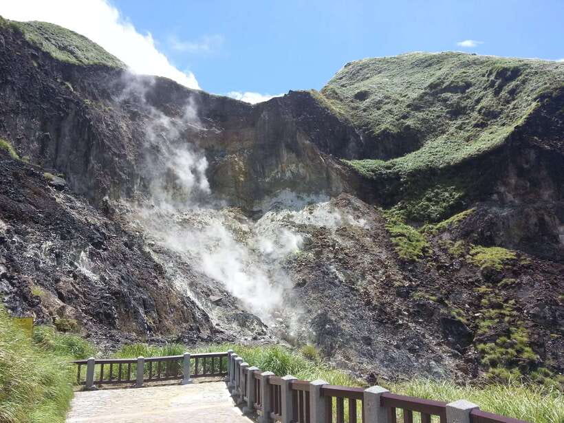 From Taipei: Beitou and Yangmingshan National Park Day Tour - Key things I’d bank on
