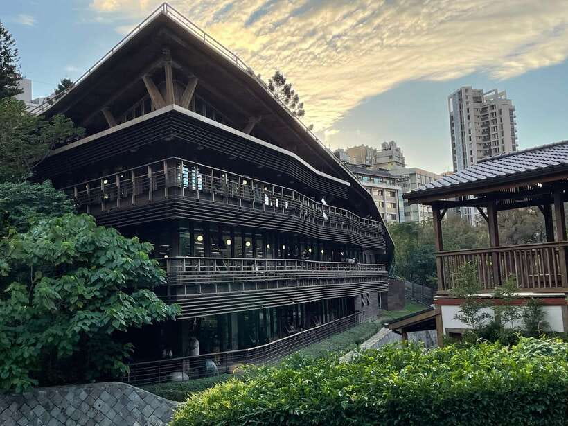 From Taipei: Beitou and Yangmingshan National Park Day Tour - Thermal Valley and Beitou Hot Spring Museum: From Steam to Stories