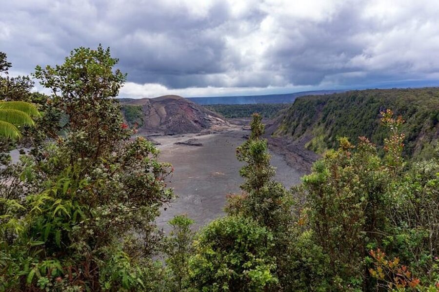 From the Big Island: Hawaii Volcanoes National Park Tour - Guide power: what to look for in Henry, Mel, Mia, and Melvin