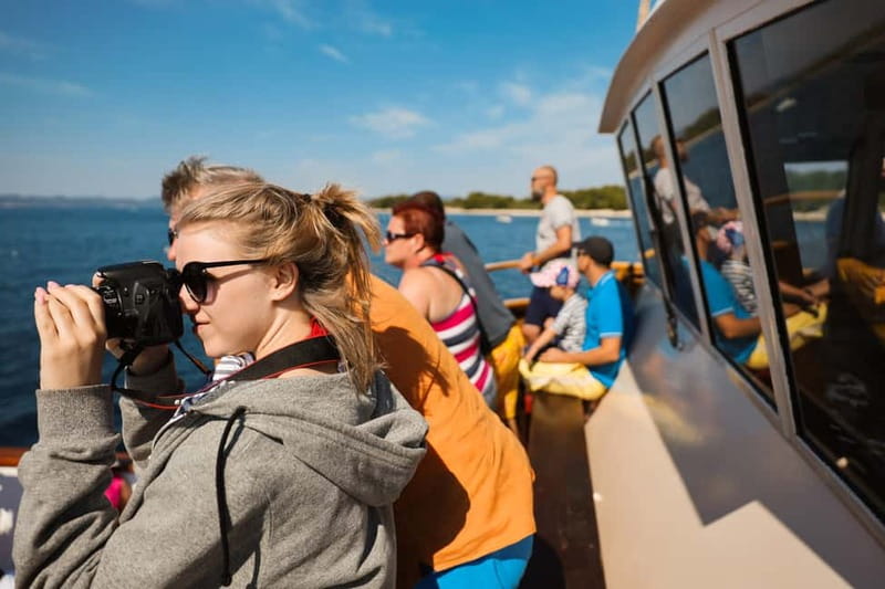 From Zadar: Kornati National Park and Telascica Boat Trip - The live guide and onboard commentary: how much you’ll hear