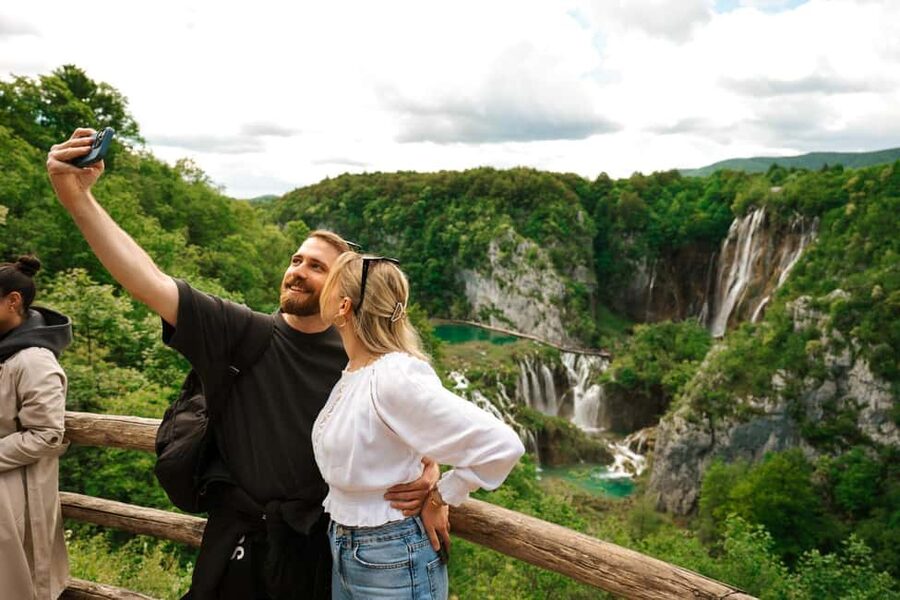 From Zagreb: Plitvice Lakes National Park Tour with Tickets - A tasty detour: Bled cream cake and a Castle viewpoint