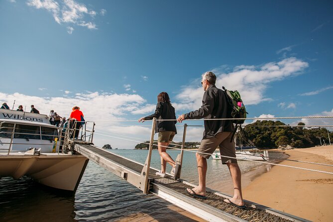 Full-Day Abel Tasman National Park Hiking Tour with Cruise - Torrent Bay estuary to Anchorage: the last hike and the water taxi pick-up