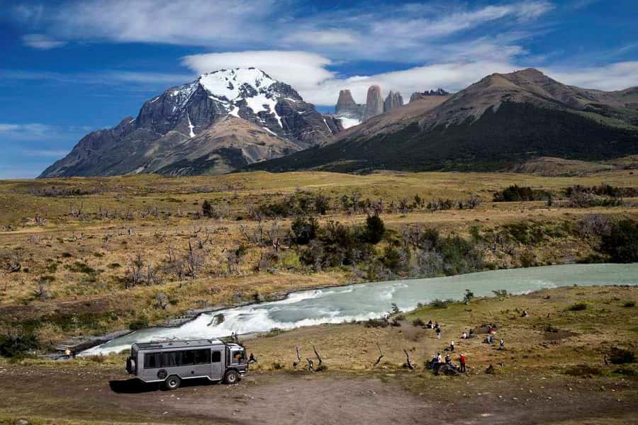 Full-day excursion to Torres del Paine National Park - Pehoé Lake and the French Valley: your big payoff after the walk