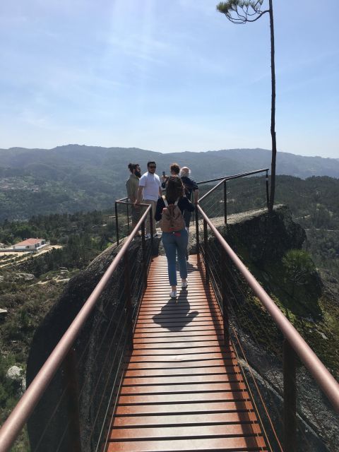 Gerês National Park Waterfalls and wolf village in 4x4 - Cascata do Arado: the waterfall stop with real payoff