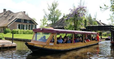 Giethoorn: Village & National Park Canal Cruise with Coffee - Giethoorn From the Water: Bridges, Canals, and Spots on Boat-Only Routes