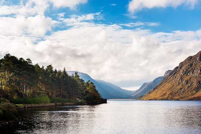 Glenveagh National Park and Gaeltacht Tour - Crolly Distillery in the Donegal Gaeltacht: craft whiskey and a 180-year comeback