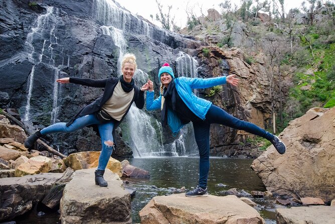 Grampians National Park with MacKenzie Falls and Kangaroos - The drive breaks up at Beaufort and Halls Gap
