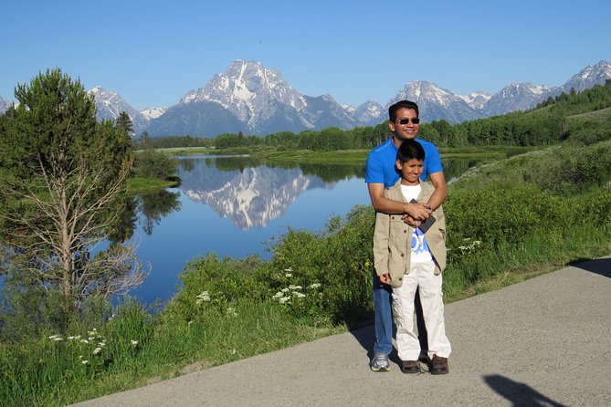 Grand Teton National Park - PRIVATE Sunrise Tour from Jackson Hole - What’s included: breakfast, binoculars, and park entry value