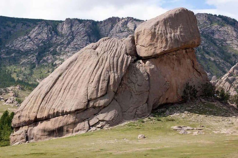 Guided Day Tour Terelj National Park Chinggis Khaan Statue - Chinggis Khaan Statue: Costumes, Exhibits, and Photos With Real Atmosphere