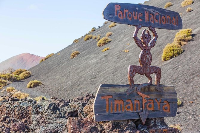Guided tour: Timanfaya National Park and La Geria with pick-up - Why Timanfaya and La Geria in one half-day works