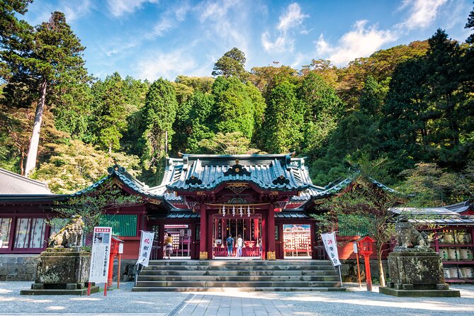 Hakone Private One Day Tour From Tokyo: Mt Fuji, Lake Ashi, Hakone National Park - Lake Ashi cruise and Hakone Shrine: the classic Hakone loop