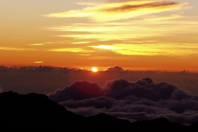 Haleakala National Park with Breakfast and South Side Pickup - Haleakala sunrise at the crater: why this tour exists