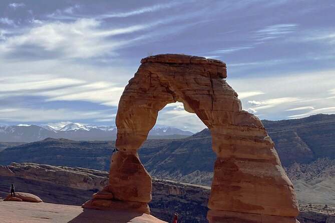 Half Day Private Arches National Park Guided Tour - The stories behind the rocks: geology, history, and living things
