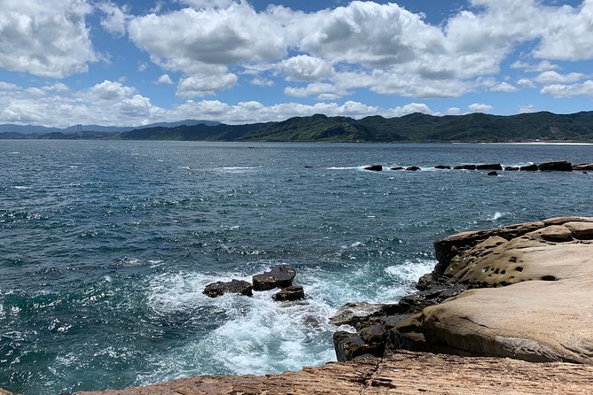 Half Day Private Tour to Yangmingshan National Park and Yehliu Geopark - Price and value: what $105 buys you in Taipei time