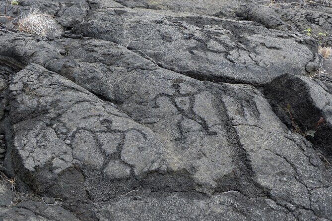 Hawaii Volcanoes National Park Self-Guided Driving Audio Tour - Petroglyphs and the Sea Arch: The Ends of the Story