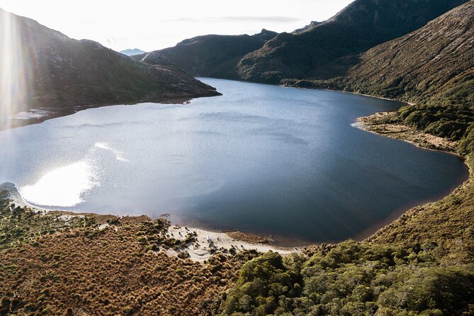 Heli-Picnic Alpine Lake Kahurangi National Park - The Nelson helicopter flight: timing, views, and pilot calm