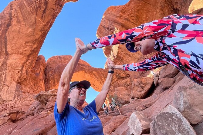 HIGHLY RATED Arches National Park Sightseeing Tour From Moab Utah - Your Start Point: Moab Tourism Center (and Why Timing Matters)
