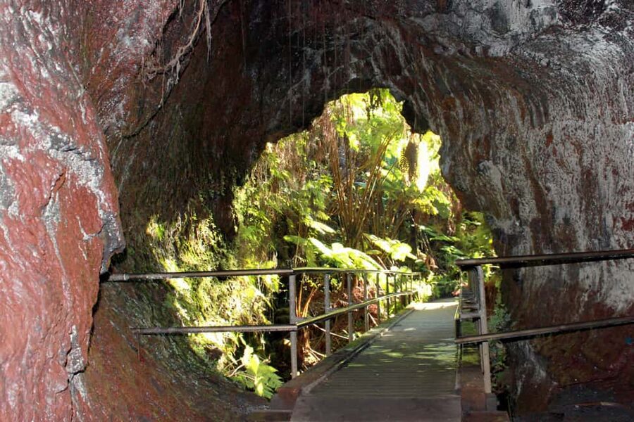 Hilo: Hawaii Volcanoes National Park and Hilo Highlights … - Rainbow Falls and Wailuku River State Park: the misty stop worth planning for
