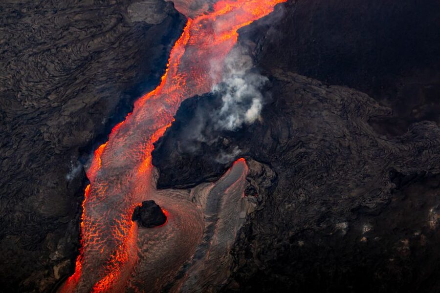 Hilo: Hawaii Volcanoes National Park Flight - Why This Hilo Helicopter Flight Makes Volcanoes Click