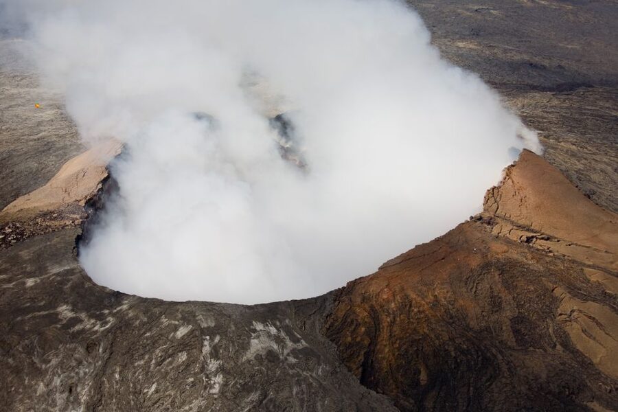 Hilo: Hawaii Volcanoes National Park Flight - The Flight Path in Plain English: From Hilo to Kilauea, Then Beyond