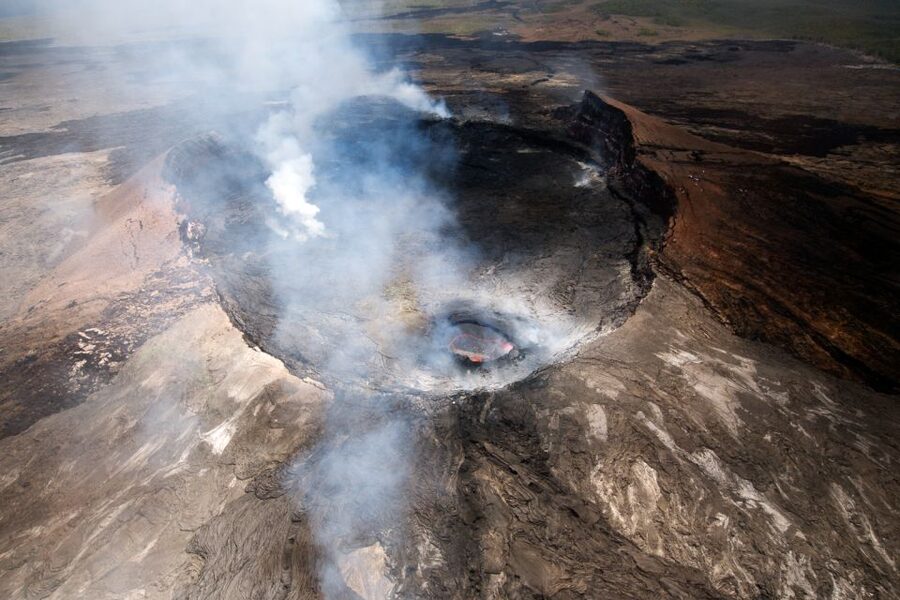 Hilo: Hawaii Volcanoes National Park Flight - Pilots, Safety, and Getting the Best Views From Your Seat