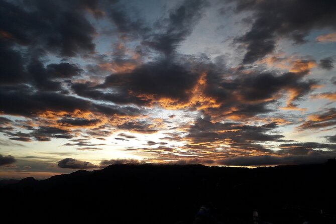 Horton Plains National park in Nuwara eliya - What to Pack for Cool, Misty High-Country Days