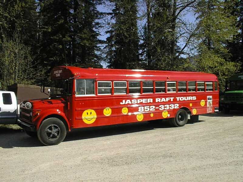 Jasper: Jasper National Park Easy 2-Hour Rafting Trip - Packing for a wet, easy afternoon
