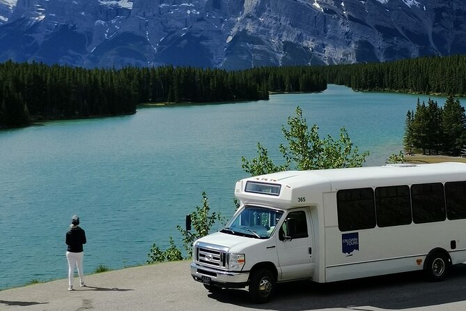 Jasper National Park 2-Day Tour: Maligne Lake & Columbia Icefield - Day 1: Bow Lake, Columbia Icefield Discovery Centre, and Athabasca Falls
