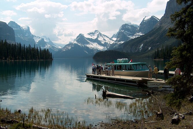 Jasper National Park Tour: Maligne Valley, Medicine Lake and Spirit Island - Maligne Lake: Spirit Island Cruise vs. Mary Schaffer Loop Hike