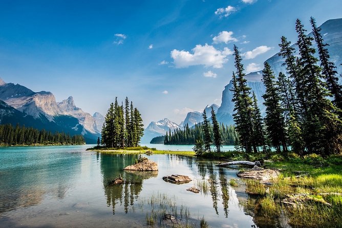 Jasper National Park Tour: Maligne Valley, Medicine Lake and Spirit Island - Starting with Pickup: How the Morning Usually Feels