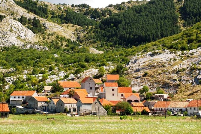 Jeep tour in National park Lovcen - Cetinje: quick royal-capital context before Lovćen