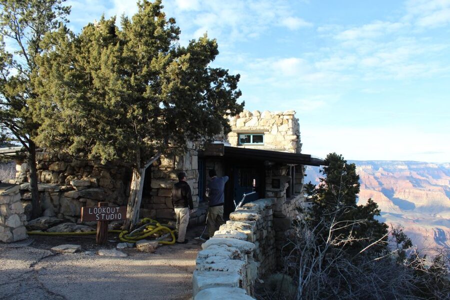 Kingman: Grand Canyon National Park South Rim Bus Tour - Why a Kingman to South Rim Bus Tour Makes Sense