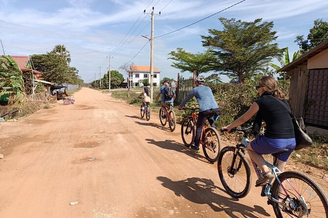 Kirirom National Park Multisport Adventure Inclusive of Meals and Accommodation - Cycling Through Tonle Sap Area Life: Rice, Lotus, Floating Villages, and Craft
