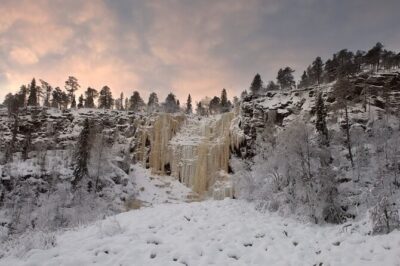 Korouoma national park and frozen waterfalls hiking tour - What You’ll See on the Trail: Frozen Waterfalls and Snow-Canyon Photography