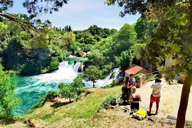 Krka National Park Tour with tour Guide & Wine tasting from Split & Trogir - Wine tasting in Skradin: what to expect (and how to get more out of it)