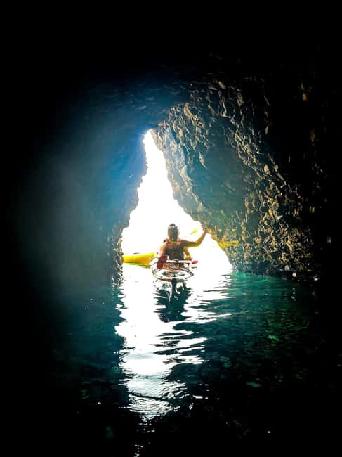 La Ciotat: Calanques National Park Guided Kayak Tour - Getting started at Duo Trail: the first 15 minutes matter