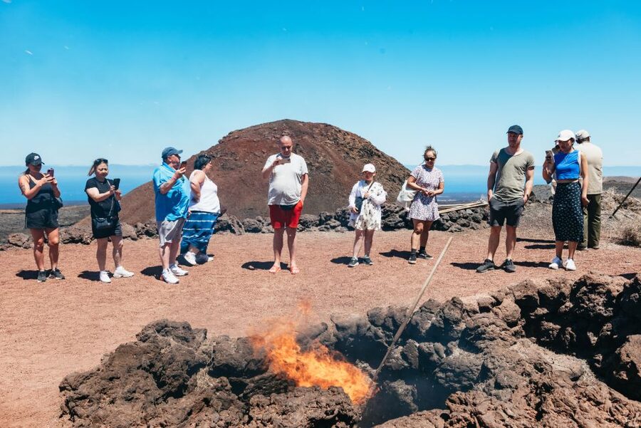 Lanzarote: Timanfaya National Park & La Geria Tour - El Golfo Stop: The Green Lagoon Break From Volcanic Drama