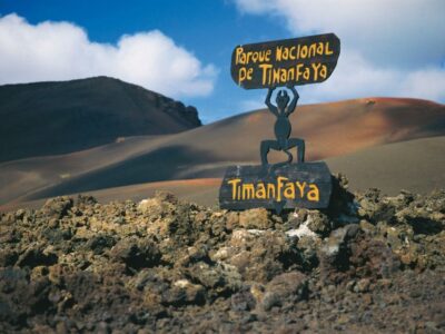 Lanzarote: Timanfaya National Park Tour - The half-day rhythm: hotel pickup, coach time, and smart routing