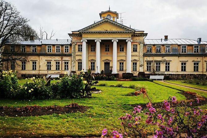 Latvia's Switzerland and Gauja National Park Tour - Stop 1: Sigulda New Castle (Neo-Gothic manor with Gauja views)