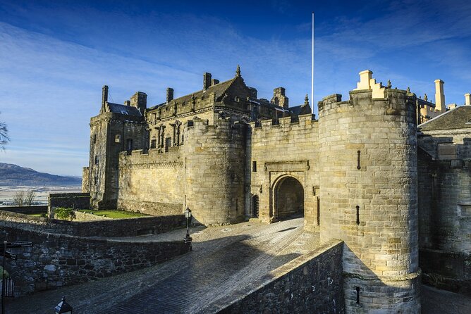 Loch Lomond National Park, Stirling Castle and the Kelpies Tour - A coach day trip that stitches modern Scotland to the Highlands