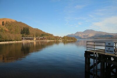 Loch Lomond National Park & Stirling Castle Full Day Tour - Balloch: choose between a Loch cruise and country-park time