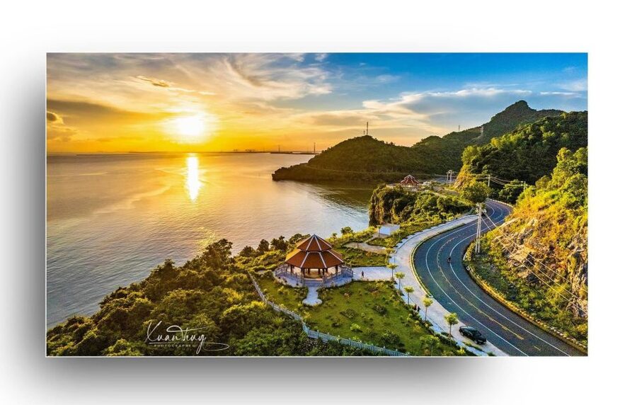 Long Trekking Catba national park, Lan ha bay full day trip - Entering Cat Ba National Park: Frog Pond and the trail pace