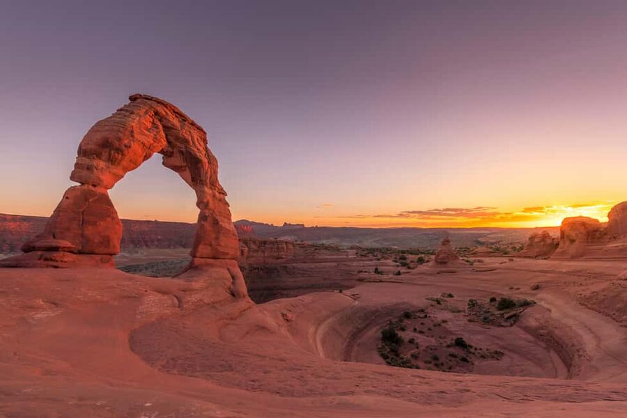 Los Angeles: 10-Day Yellowstone National Park Round Tour - Kanab to Page: Antelope Canyon plus Horseshoe Bend and Lake Powell