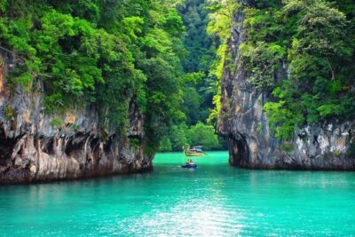 Luxury Speedboat : Day trip to PhiPhi with National Park fee - Koh Tapu and the Phi Phi Leh Setup: Views You Can’t Fake