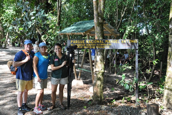 Manuel Antonio National Park Hiking Tour from Jacó - Pace, comfort, and what to pack for a hot coastal hike