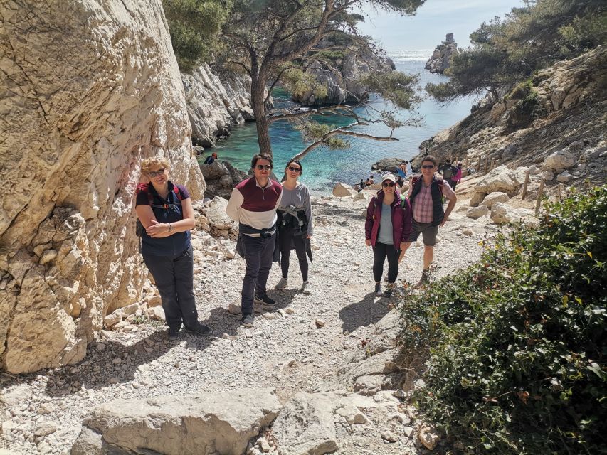 Marseille: Calanques National Park Guided Hike with Picnic - Calanques National Park: what makes this hike worth your morning
